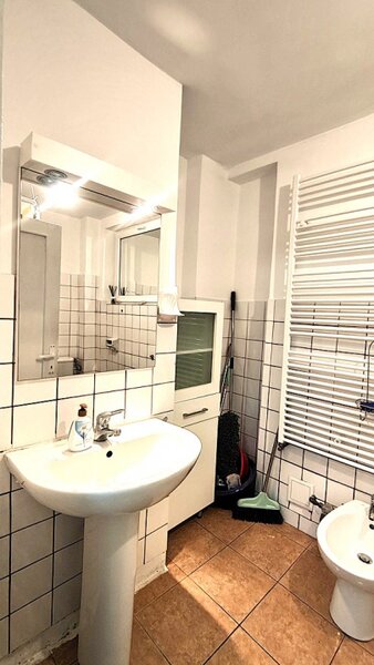 Sala Palatului - Cismigiu- Victoriei - apartament 2 camere+ birou, 71mp
